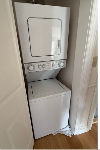 10 Vernon 305, Brookline, MA 02446