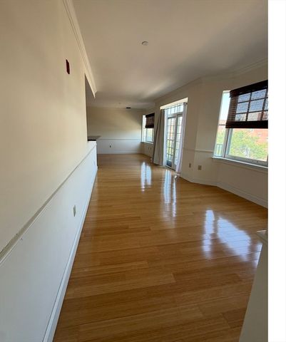 10 Vernon 305, Brookline, MA 02446