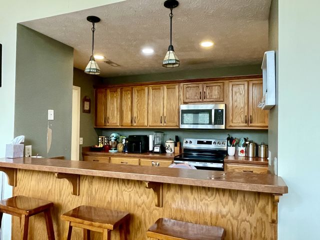 1073 Crane Ct, Kingston Springs, TN 37082