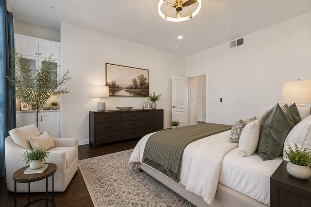 330 Las Colinas Boulevard E 1420, Irving, TX 75039