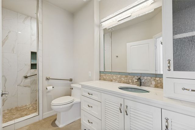 330 Las Colinas Boulevard E 1420, Irving, TX 75039