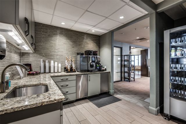 330 Las Colinas Boulevard E 1420, Irving, TX 75039