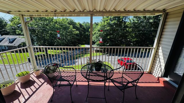 204 Village Cir, W, Dickson, TN 37055