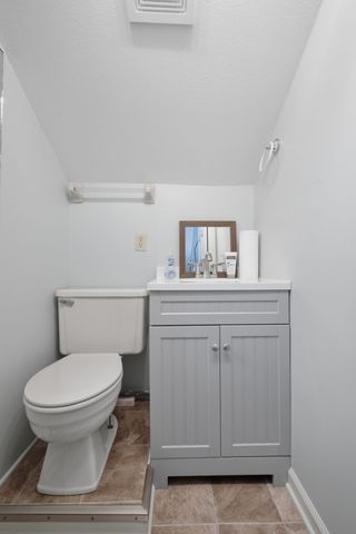 204 Village Cir, W, Dickson, TN 37055