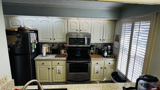 204 Village Cir, W, Dickson, TN 37055