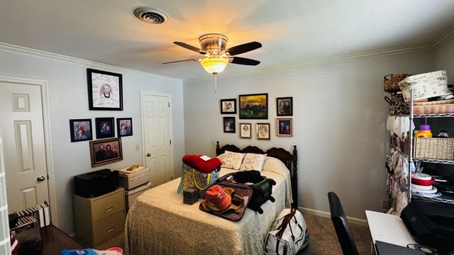 204 Village Cir, W, Dickson, TN 37055
