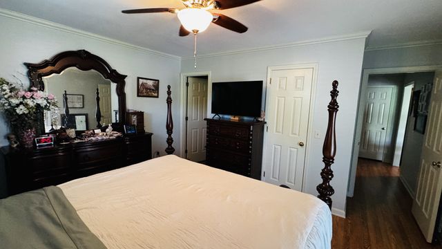 204 Village Cir, W, Dickson, TN 37055
