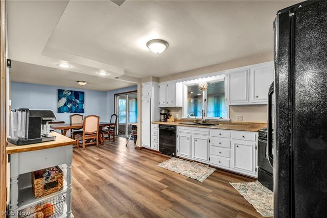 4841 Glenennis Circle NW, Canton, OH 44708
