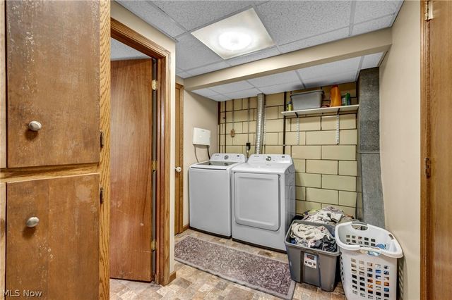 4841 Glenennis Circle NW, Canton, OH 44708