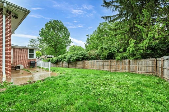 4841 Glenennis Circle NW, Canton, OH 44708