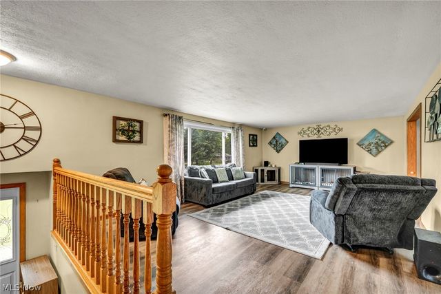 4841 Glenennis Circle NW, Canton, OH 44708