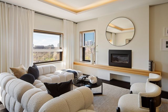 48 Beacon St 12F, Boston, MA 02108