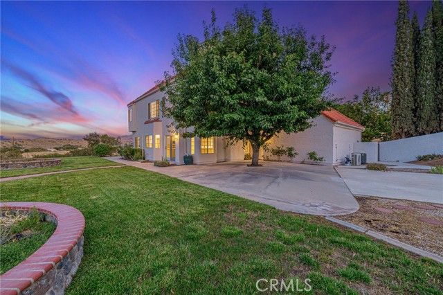 865 Carob Court, Palmdale, CA 93550