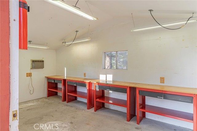 865 Carob Court, Palmdale, CA 93550