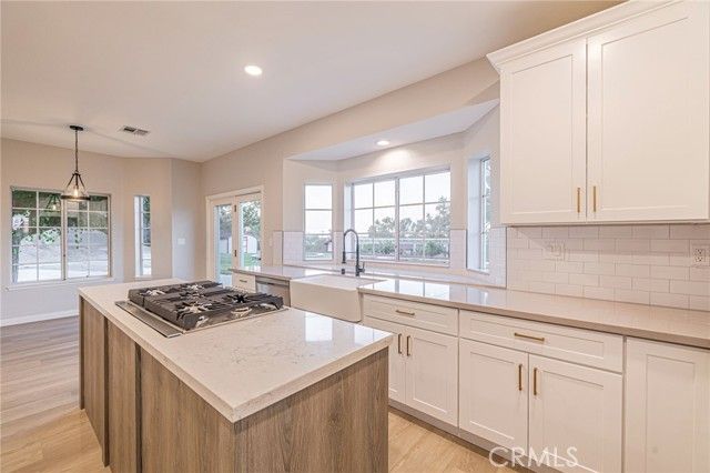 865 Carob Court, Palmdale, CA 93550