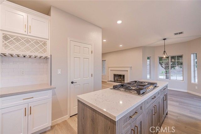 865 Carob Court, Palmdale, CA 93550