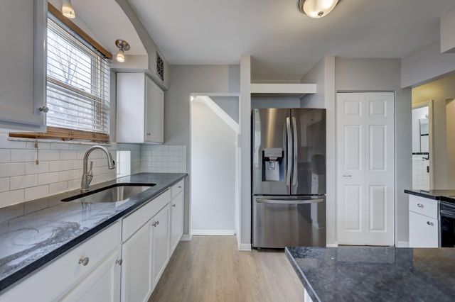 20916 Vernier Road, Harper Woods City, MI 48225