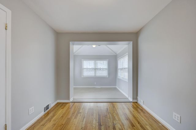 20916 Vernier Road, Harper Woods City, MI 48225