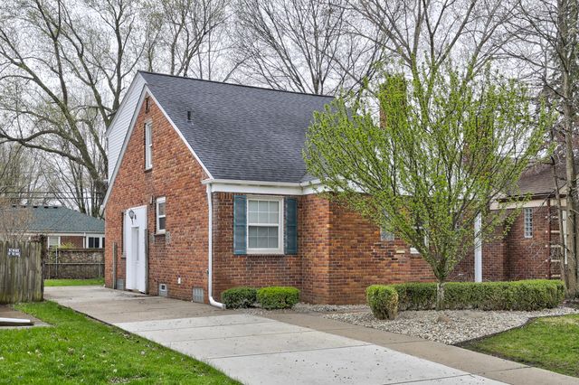 20916 Vernier Road, Harper Woods City, MI 48225