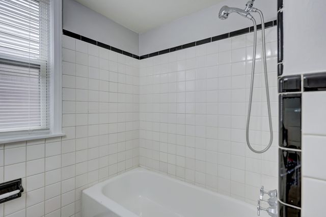 20916 Vernier Road, Harper Woods City, MI 48225