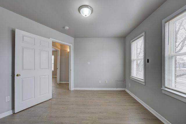 20916 Vernier Road, Harper Woods City, MI 48225