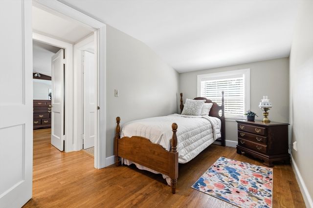 49 Edgeworth St, Weymouth, MA 02189