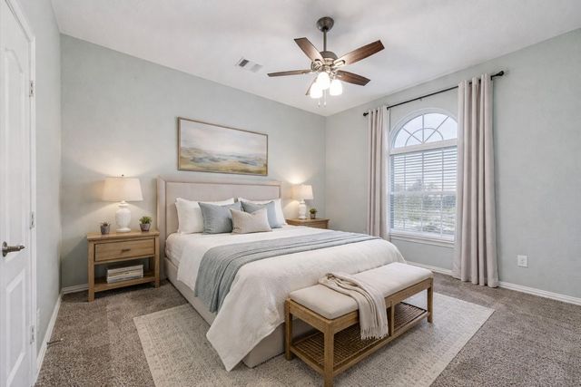 142 Dina Lane, Montgomery, TX 77356