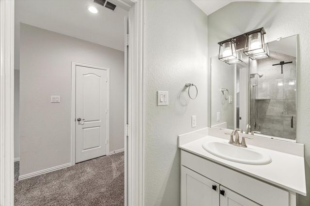 142 Dina Lane, Montgomery, TX 77356