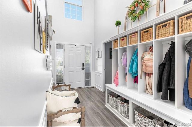 24774 Summer Lane Summer Lane, Flat Rock, MI 48134