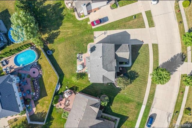 24774 Summer Lane Summer Lane, Flat Rock, MI 48134