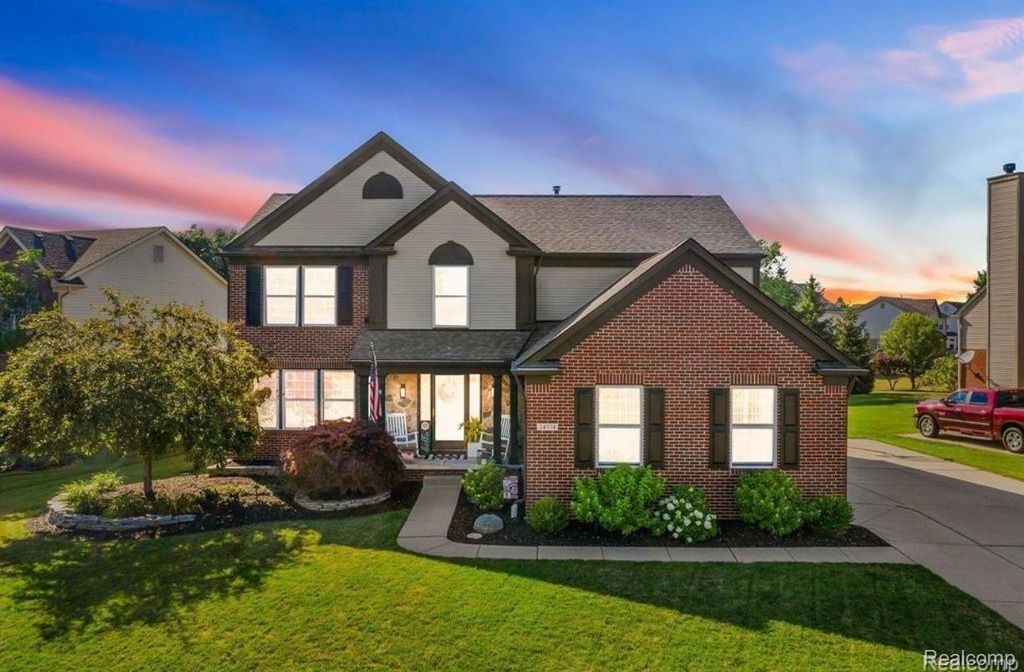 24774 Summer Lane Summer Lane, Flat Rock, MI 48134