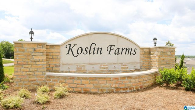 391 KOSLIN LOOP, Calera, AL 35040