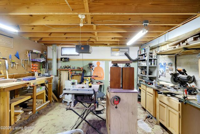 1326 Garden Hill Pl, Louisville, KY 40245