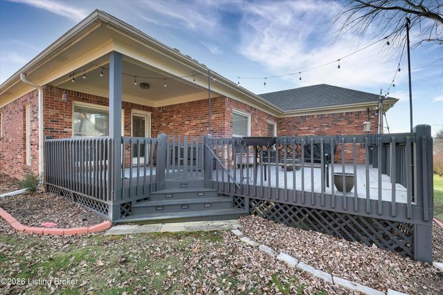 1326 Garden Hill Pl, Louisville, KY 40245