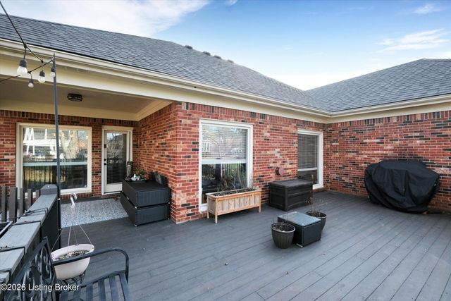 1326 Garden Hill Pl, Louisville, KY 40245