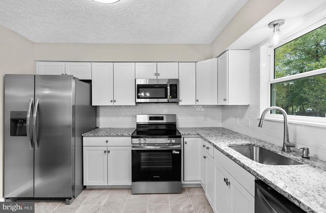 2118 MARBELLA DR, Waldorf, MD 20601