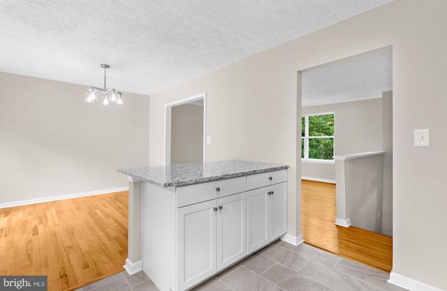 2118 MARBELLA DR, Waldorf, MD 20601