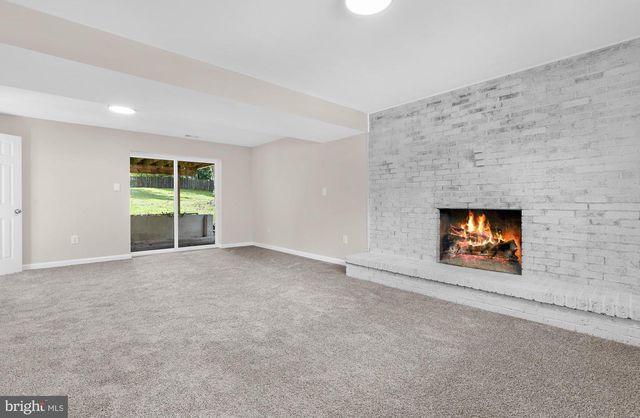 2118 MARBELLA DR, Waldorf, MD 20601