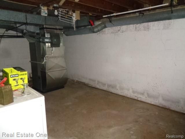 19375 Addison Drive, Southfield, MI 48075