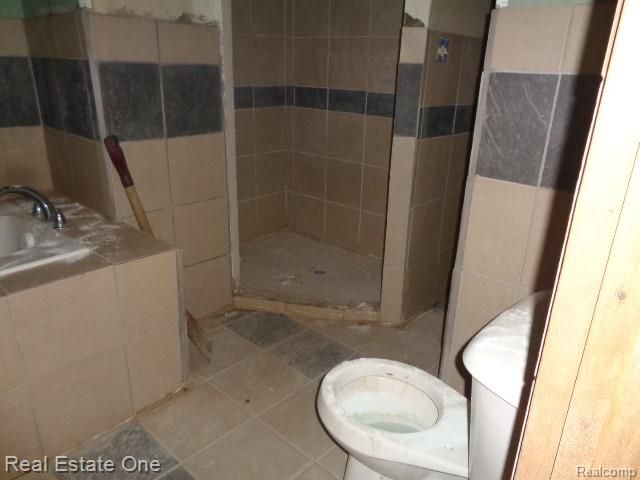 19375 Addison Drive, Southfield, MI 48075