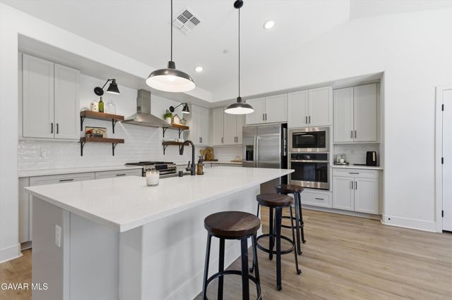 212 Artina Court, Tehachapi, CA 93561