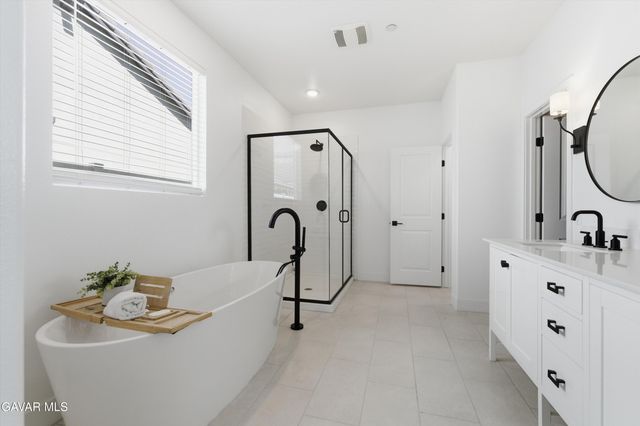 212 Artina Court, Tehachapi, CA 93561