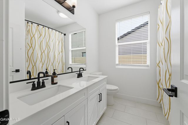 212 Artina Court, Tehachapi, CA 93561