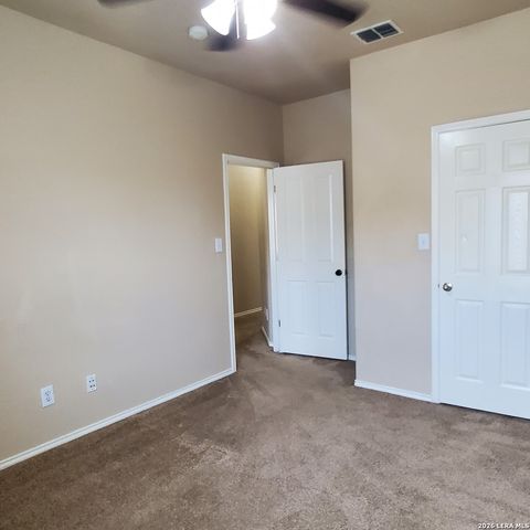 6703 FOSTER FLDS, Converse, TX 78109