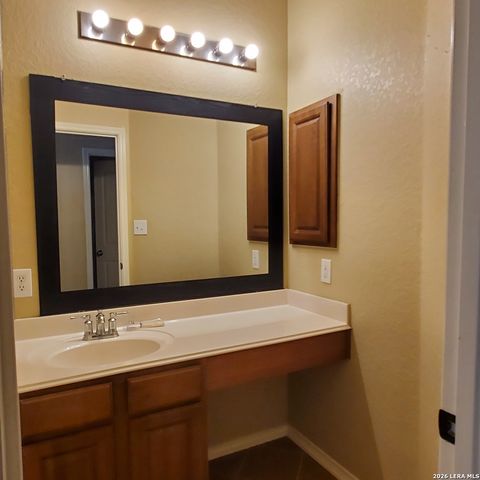6703 FOSTER FLDS, Converse, TX 78109