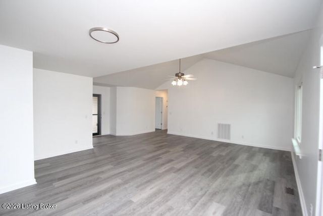 3104 Fawn Leap Dr, Lawrenceburg, KY 40342