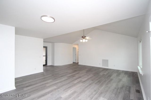 3104 Fawn Leap Dr, Lawrenceburg, KY 40342