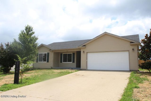3104 Fawn Leap Dr, Lawrenceburg, KY 40342