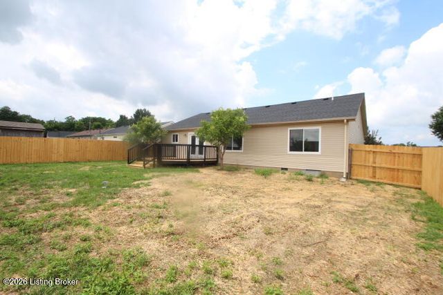 3104 Fawn Leap Dr, Lawrenceburg, KY 40342