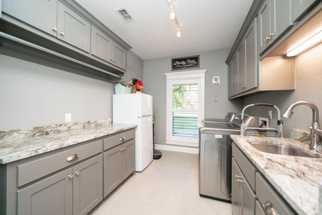 491 Hall Dr, Longview, TX 75605